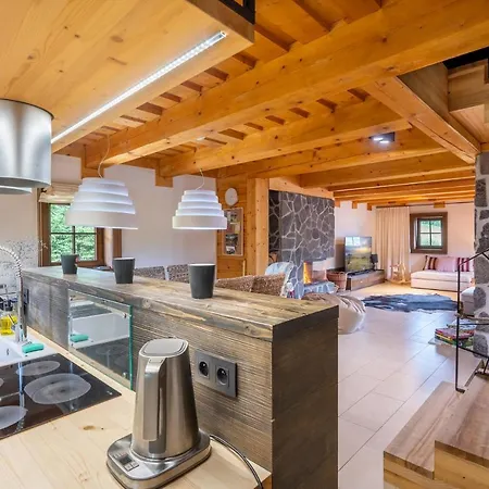Wellness Drevenica Zuberec, 3 Apartmany, 2 Studia, Tatranske Stity Z Terasy Zuberzec