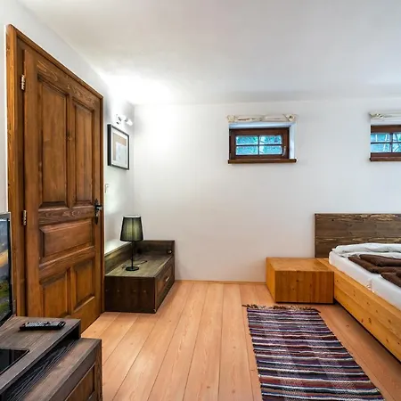 Wellness Drevenica Zuberec, 3 Apartmany, 2 Studia, Tatranske Stity Z Terasy Chalet
